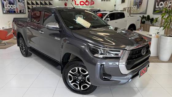 TOYOTA HILUX 2.7 VVT-i FLEX CD SR 4X2 AUTOMÁTICO